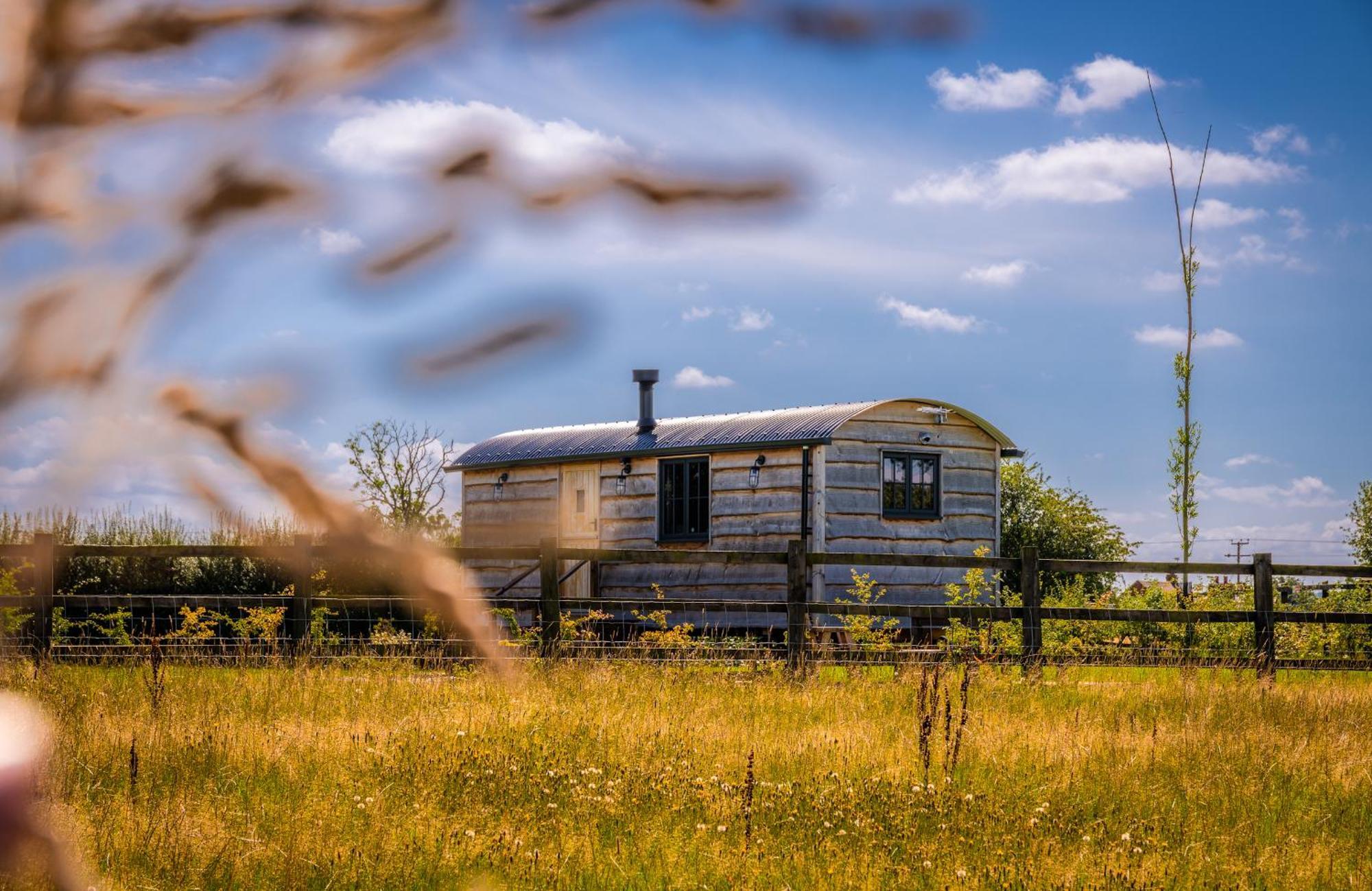 Monkwood Shepherds Hut - Ockeridge Rural Retreats Ουόρσεστερ Εξωτερικό φωτογραφία